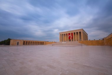 Anitkabir, Türkiye Cumhuriyeti 'nin kurucusu Mustafa Kemal Atatürk' ün mozolesidir. Anitkabir, Türk halkının sık sık ziyaret ettiği tarihi yerlerden biri..