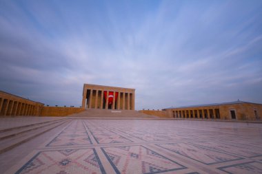 Anitkabir, Türkiye Cumhuriyeti 'nin kurucusu Mustafa Kemal Atatürk' ün mozolesidir. Anitkabir, Türk halkının sık sık ziyaret ettiği tarihi yerlerden biri..
