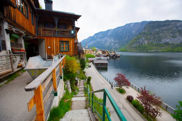 Vista Panorâmica Cartão Postal Famosa Aldeia Montanhosa Hallstatt Nos Alpes — Fotografia de Stock