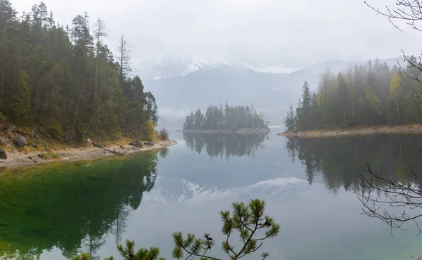 Lago Eibsee Baviera Alemanha Natureza Paisagens Europa Alpes Montanha Zugspitze — Fotografia de Stock