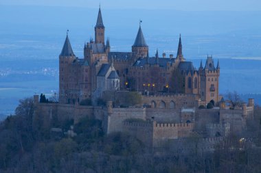 Hohenzollern Kalesi Swabian Alpleri'nde - Baden Wurttemberg, Almanya görünümünü