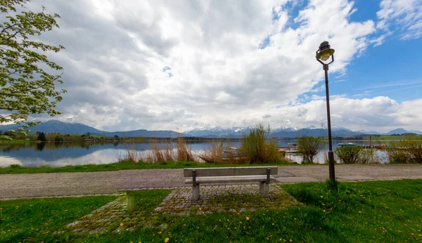 Vue Hopfensee Avec Les Montagnes Tannheim Arrière Plan Allgu Schwaben — Photo