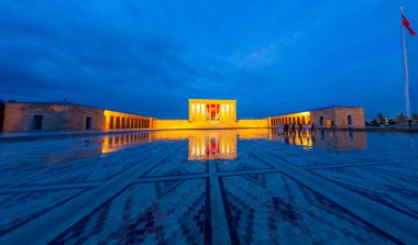 Anitkabir, Türkiye Cumhuriyeti 'nin kurucusu Mustafa Kemal Atatürk' ün mozolesidir. Anitkabir, Türk halkının sık sık ziyaret ettiği tarihi yerlerden biri..