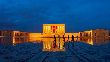 Anitkabir, Türkiye Cumhuriyeti 'nin kurucusu Mustafa Kemal Atatürk' ün mozolesidir. Anitkabir, Türk halkının sık sık ziyaret ettiği tarihi yerlerden biri..