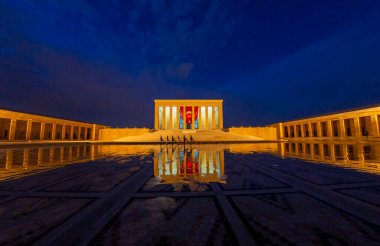 Anitkabir, Türkiye Cumhuriyeti 'nin kurucusu Mustafa Kemal Atatürk' ün mozolesidir. Anitkabir, Türk halkının sık sık ziyaret ettiği tarihi yerlerden biri..