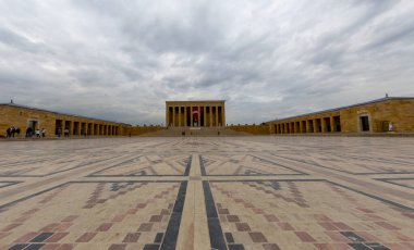 Anitkabir, Türkiye Cumhuriyeti 'nin kurucusu Mustafa Kemal Atatürk' ün mozolesidir. Anitkabir, Türk halkının sık sık ziyaret ettiği tarihi yerlerden biri..