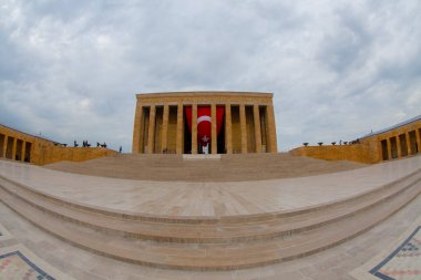 Anitkabir, Türkiye Cumhuriyeti 'nin kurucusu Mustafa Kemal Atatürk' ün mozolesidir. Anitkabir, Türk halkının sık sık ziyaret ettiği tarihi yerlerden biri..