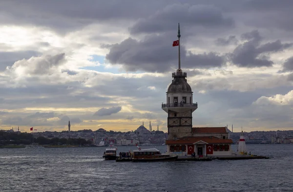 Fiery Sunset Bosphorus Famous Maiden Tower Kiz Kulesi Also Known — Stok fotoğraf