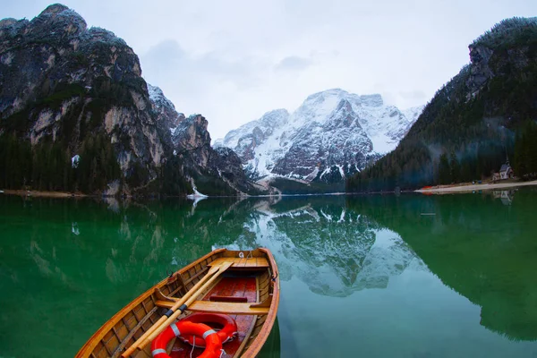 Braies Lake Dolomites Mountains Seekofel Background Sudtirol Italy Lake Braies — Stock Photo, Image