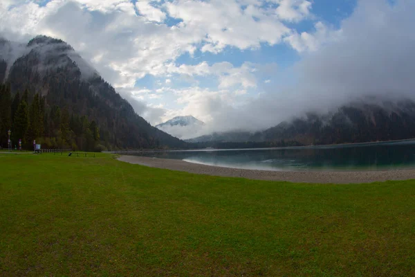 Plansee Jezero Rakouských Alpách — Stock fotografie