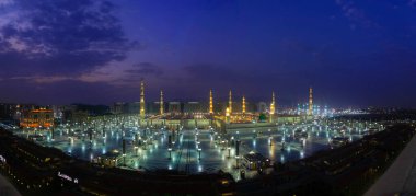 MADiNAH, SAUDi ARABiA - Mescidi An Nabawi