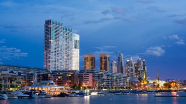 Puerto madero geceleri