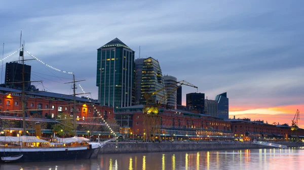 Puerto Madero de noche — Foto de Stock