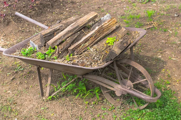 Metall skottkärra — Stockfoto