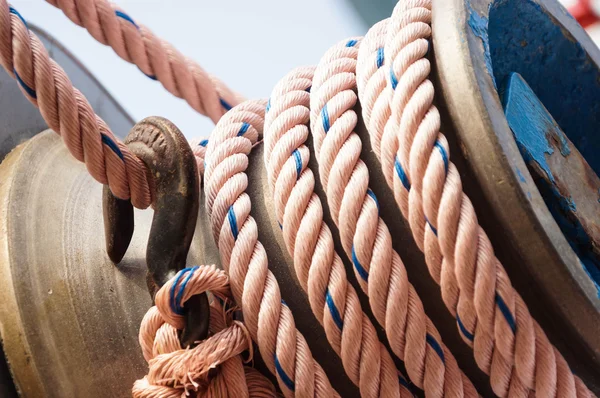 Touw op schip — Stockfoto