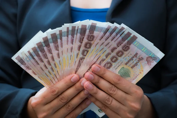 para holding iş kadınları