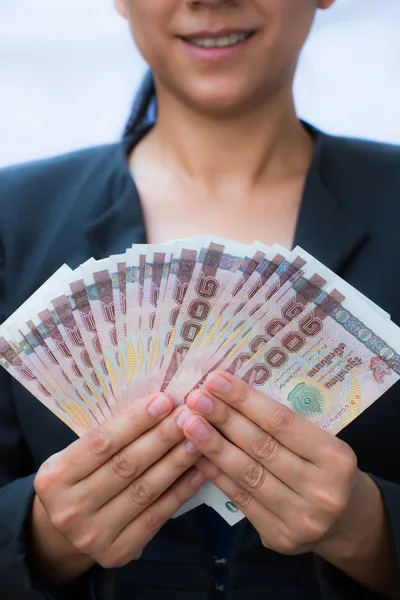 para holding iş kadınları