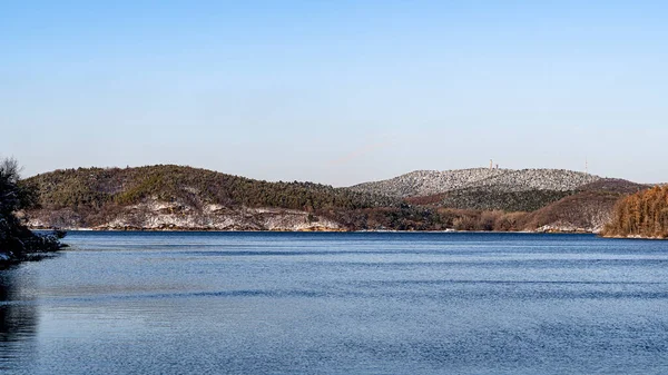 Çin Changchun 'daki Jingyuetan Ulusal Orman Parkı manzarası