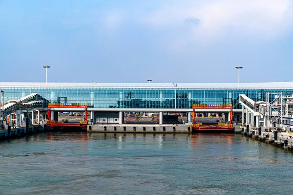 Busy Xuwen Port Zhanjiang City Guangdong Китай — стоковое фото