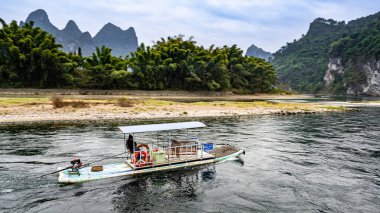Guangxi, Çin 'deki Lijiang Nehri Sahnesi Sahnesi