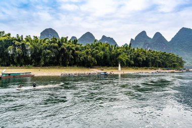 Guangxi, Çin 'deki Lijiang Nehri Sahnesi Sahnesi
