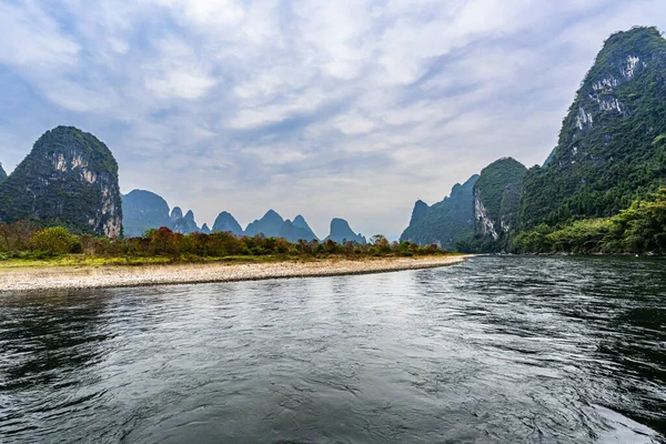 Guangxi, Çin 'deki Lijiang Nehri Sahnesi Sahnesi