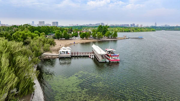 中国長春市の南湖公園の風景 — ストック写真