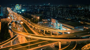 Weixing Yolu Üstgeçidi, Qianjin Caddesi, Changchun, Çin