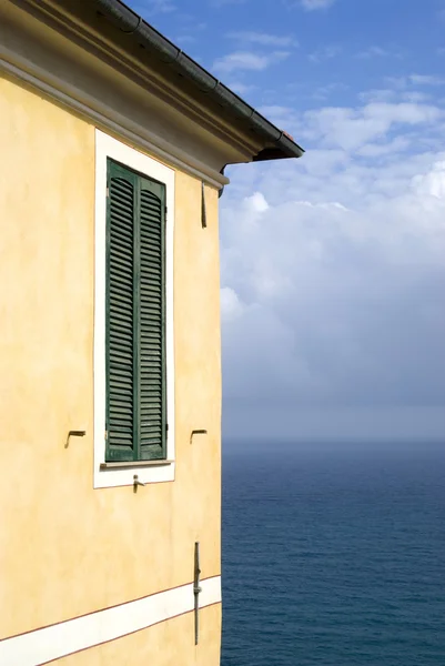 Casa en el mar — Foto de Stock