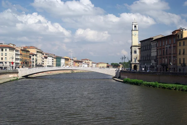 Pisa e o rio Arno — Fotografia de Stock