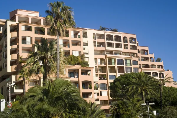 Edificio de condominios — Foto de Stock