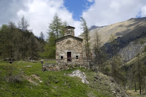 Ancienne église en montagne — Photo