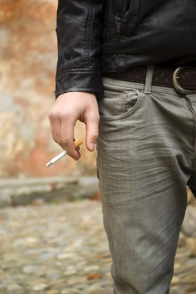 Teenage boy smoking — Stock Photo, Image