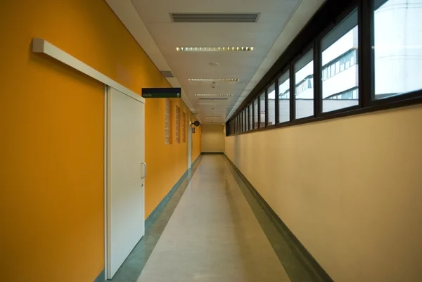 Kórházi folyosó — Stock Fotó