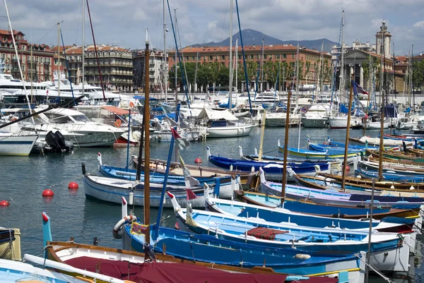 Hafen der schönen, französischen Riviera — Stockfoto