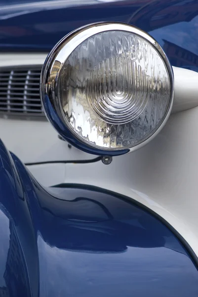 自動車ヘッドライト — ストック写真