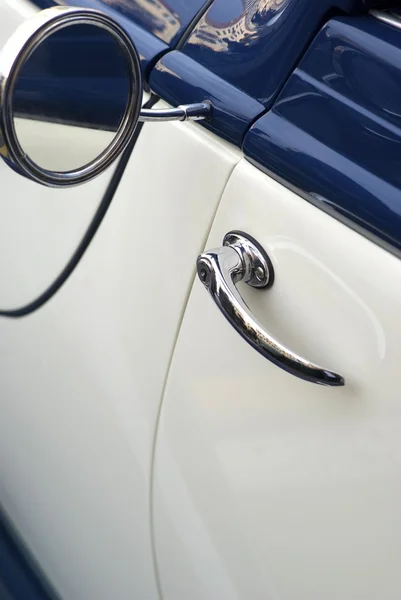 Klasik bir arabanın ayrıntıları — Stok fotoğraf