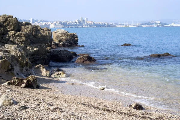 The rocky beaches of Antibes — Stock Photo, Image