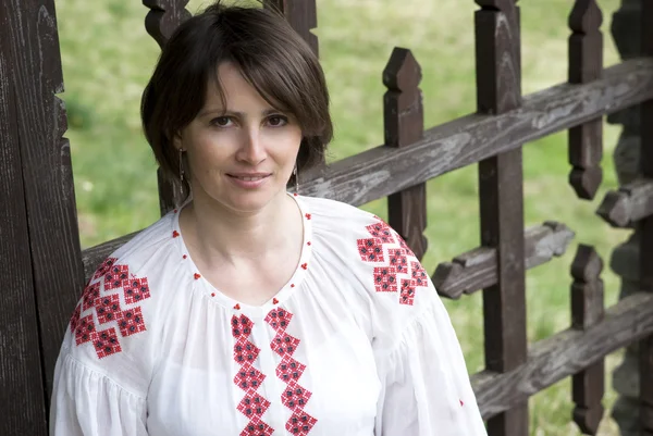 Donna ucraina in abito tradizionale — Foto Stock