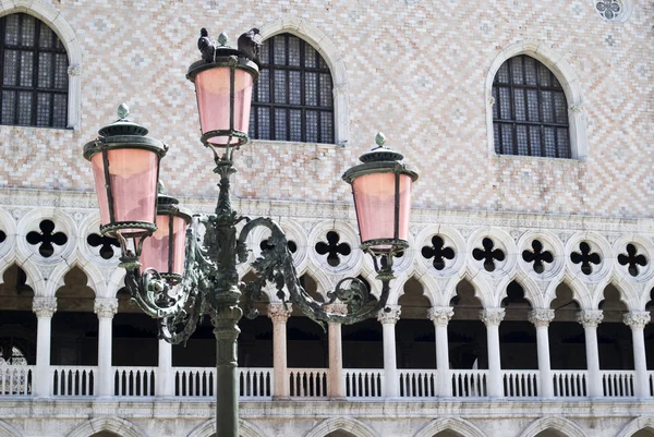 Street light in Venice — Stock Photo, Image