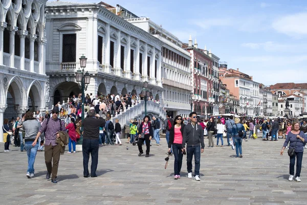 Turister i Venedig - Stock-foto