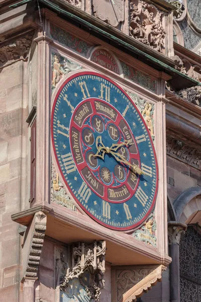 Relógio Astronómico Exterior Catedral Notre Dame Estrasburgo Alsácia França — Fotografia de Stock