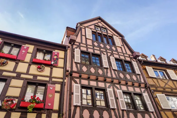 Colmar Γαλλία Οκτωβρίου 2021 Παραδοσιακή Πρόσοψη Και Πολύχρωμη Όμορφη Αρχιτεκτονική — Φωτογραφία Αρχείου