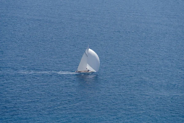 Żaglówka Starym Stylu Morzu Śródziemnym Wysoki Kąt Widzenia — Zdjęcie stockowe
