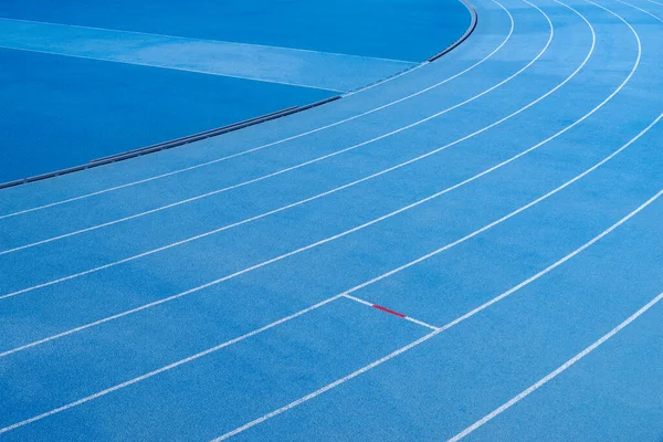 Hochwinkelaufnahme Von Linien Auf Laufschiene — Stockfoto