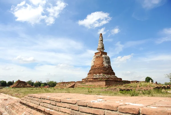 Pagoda ayutthaya içinde — Stok fotoğraf