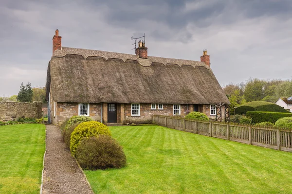 English Cottage — Stock Photo, Image