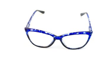 Siyah kenarlı, beyaz arka planda gözlük. Yüksek kalite fotoğraf