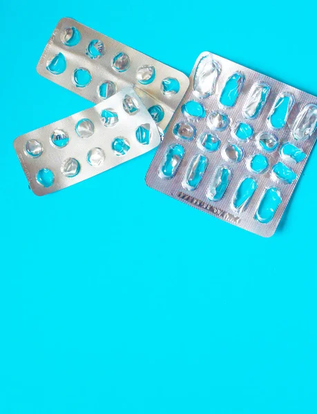 Bolhas Usadas Vazias Pílulas Fundo Azul Foto Alta Qualidade — Fotografia de Stock