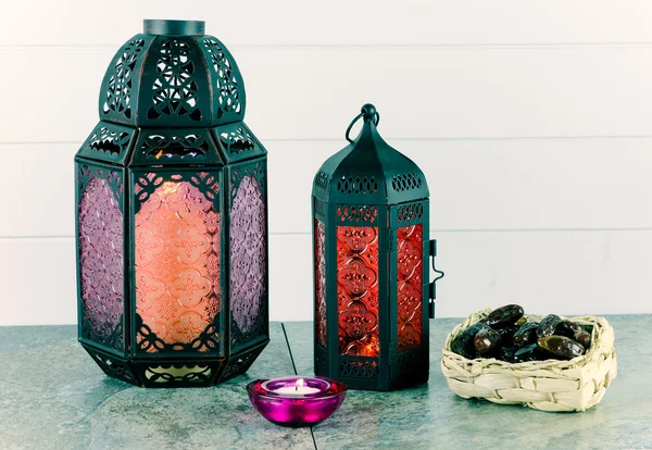 Lanterns and Dates — Stock Photo, Image